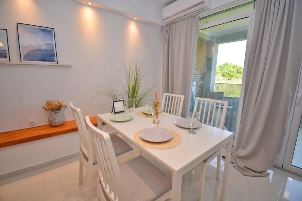 Potamos Deluxe White Apartment Exteriér fotografie