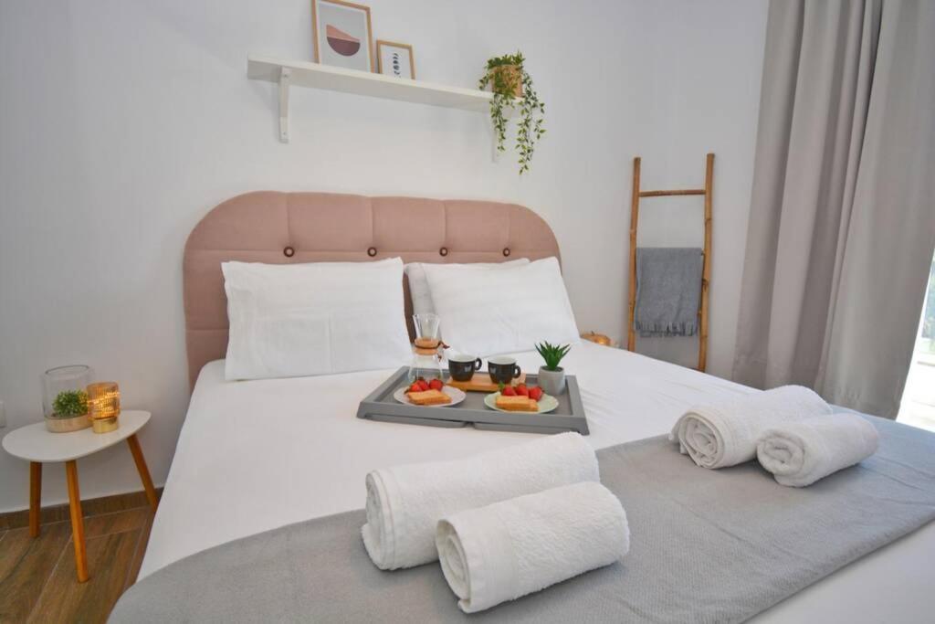 Potamos Deluxe White Apartment Exteriér fotografie